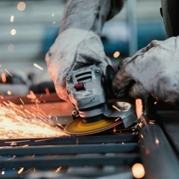 PRELUCRĂRI DE FINISARE